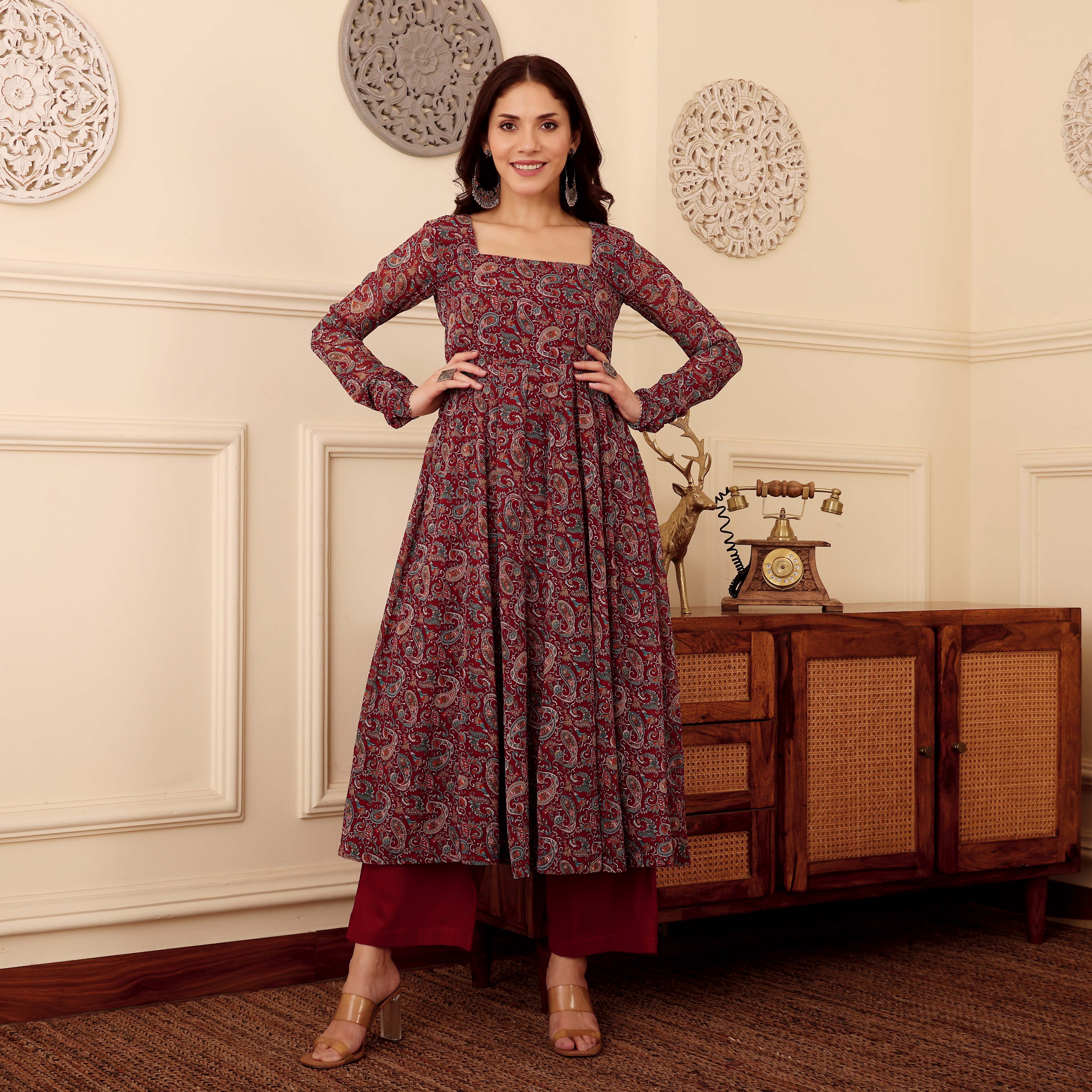 Shiuli Gher Gerogette Kurta - Image 3