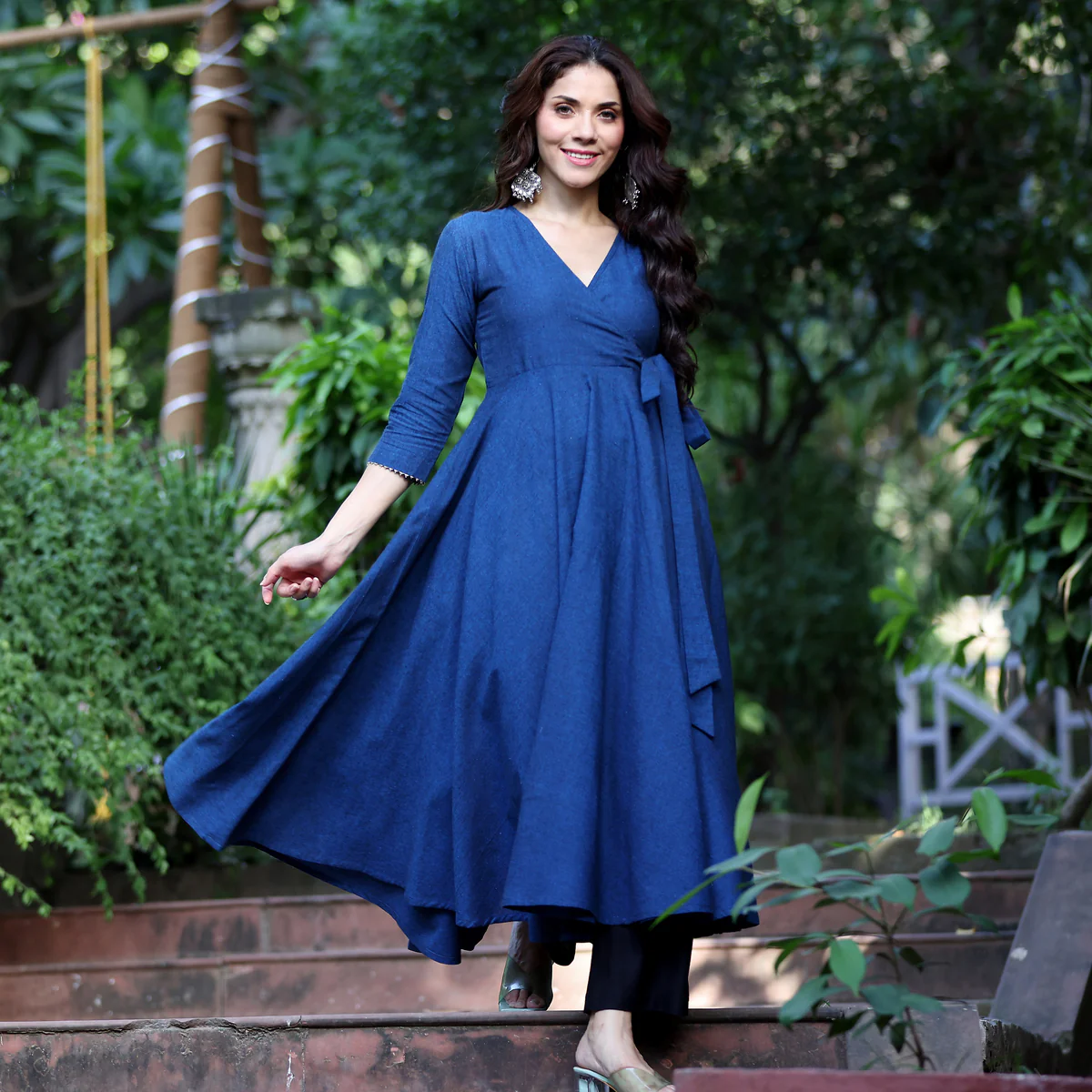 Trusha Dark Ink Blue Handloom Kurta